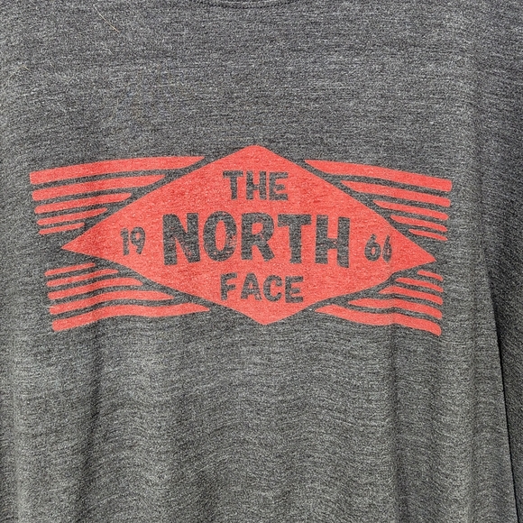 The North Face Tee Shirt. Size XL. - Picture 2 of 4